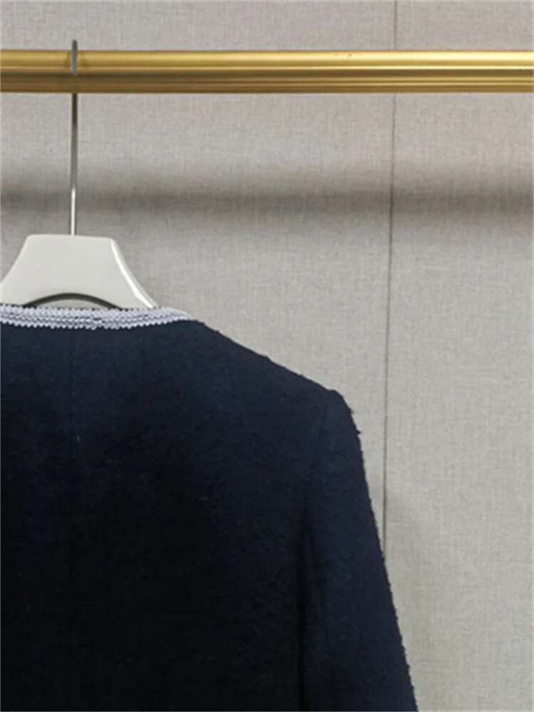 Ladies Single-Breasted Long Sleeve Jacket Outwear Tops Women Retro Contrast Color Trim Tweed Coat 2024 Autumn Winter