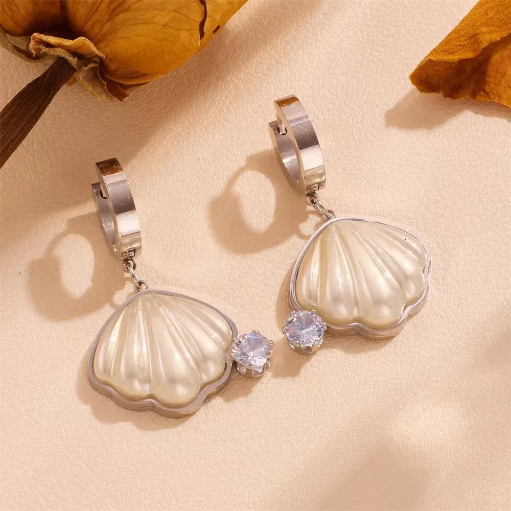 Shell with Diamond Necklace Earnail Set Stainless Steel Non fading Color Preserving Earrings Necklace for Women 250102