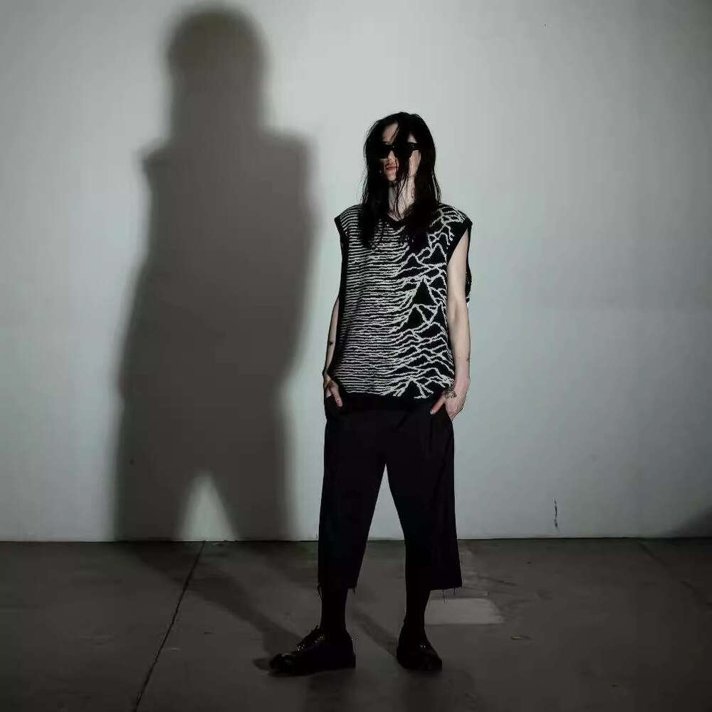 Ins knitted anime jacquard pattern round neck sleeveless high street loose sweater vest