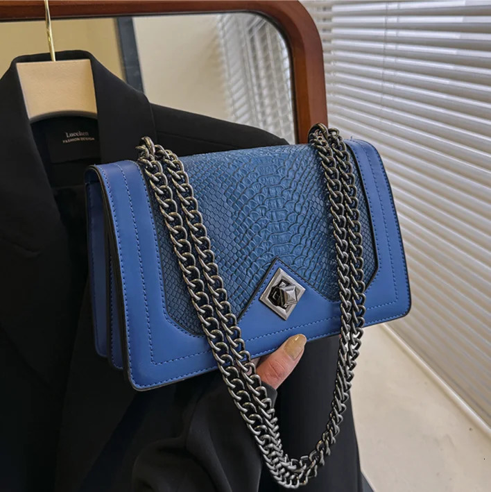 2024 Winter Womens Bag Snake Skin Leather Female Square Shoulder Bag Fashion Vintage Y2k Lady Bags Handbags Purses 250106