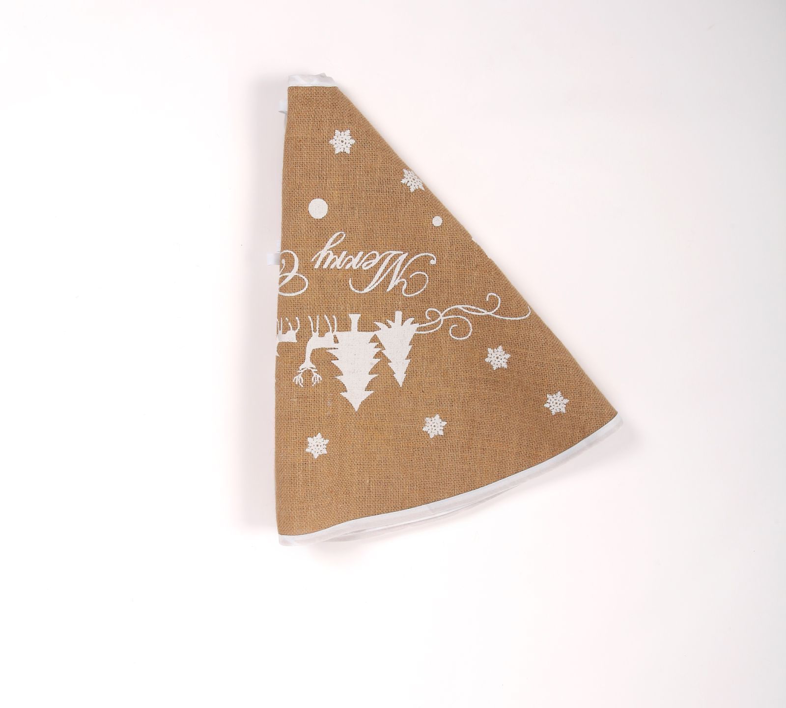 Elegant Christmas Tree Skirt - Ideal Accessory for a Merry Season