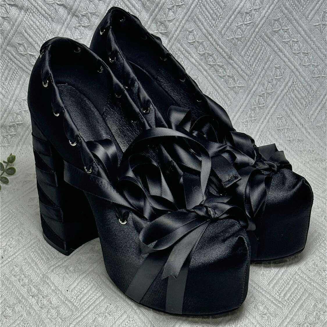 Black Lace-Up Platform Satin Pumps,Women's Solid Chunky Heel Leather Round Toe Fashion New Arrival Shoes