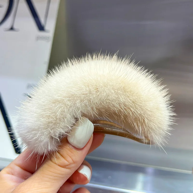 1Real Mink Fur Ponytail Hair Claws Hair Pins Clips Headwear Shark Clip Hairpins Crab for Women Girls Korean Hair Accessories 250106