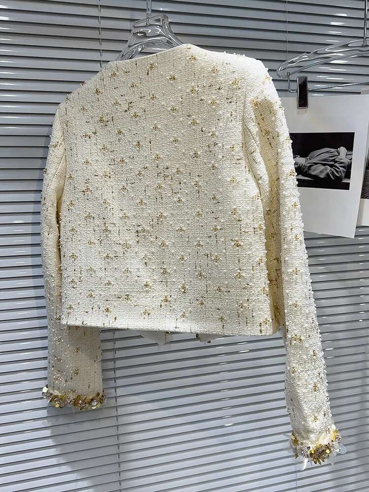 DEAT Fashion New Women's Pearl Sequins Design Tweed Short Coat 2024 Autumn Trendy O-Neck Long Sleeve Jacket Female 29L8474