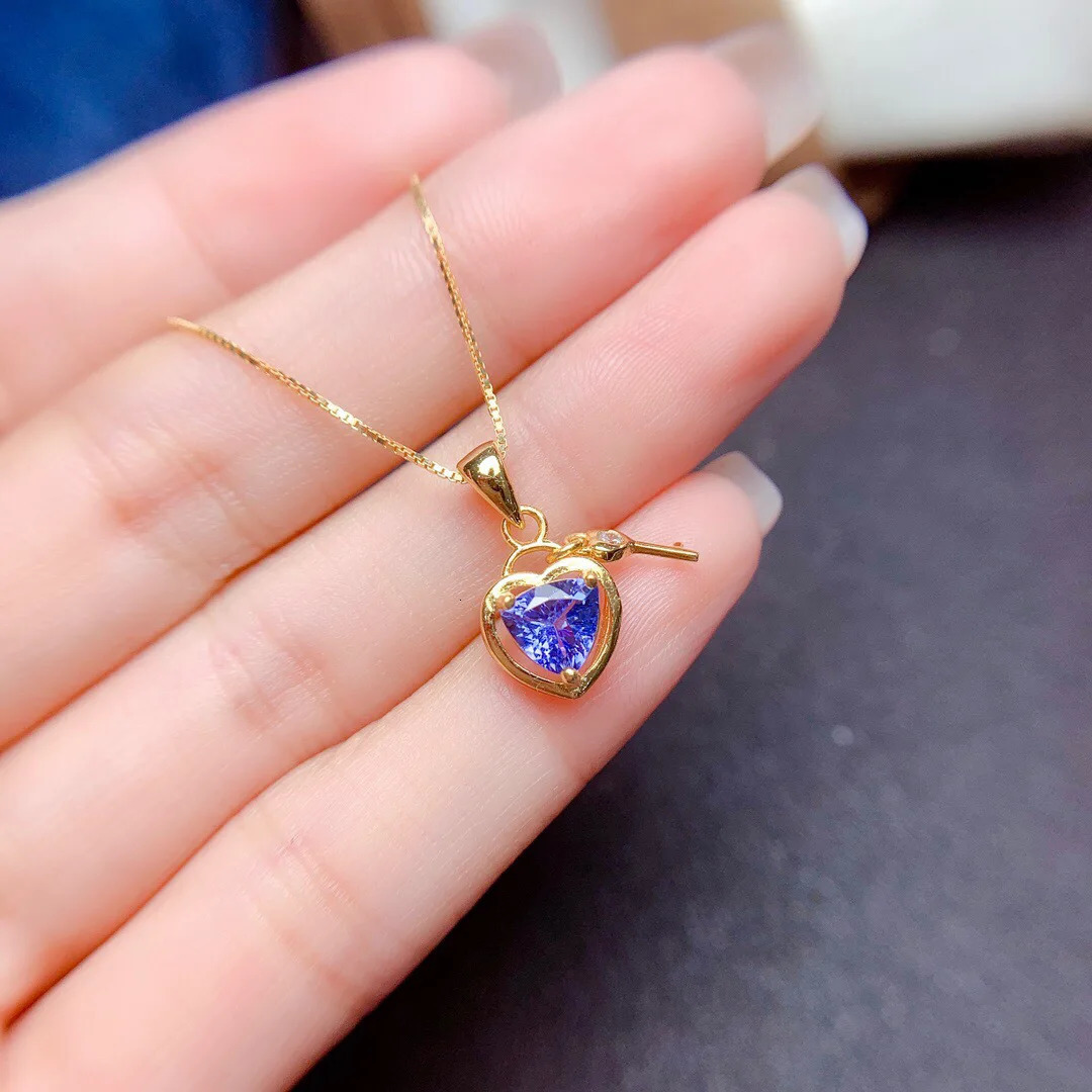 100% Natural Tanzanite Pendant 5.5mm Tanzanite Necklace Pendant Fashion 9256 Silver Lock and Key Pendant for Young Girl 250106