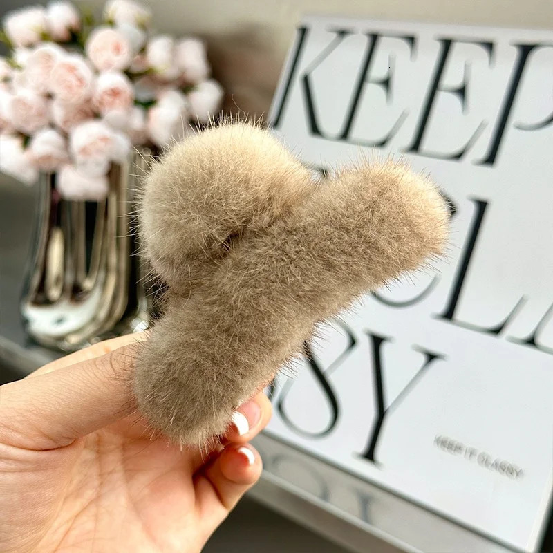 Claw Clip Hair Clips for Women Hair Catches Hairpin Woman Accesories Vintage Natural Mink Hairclip Accessories Girls 250106
