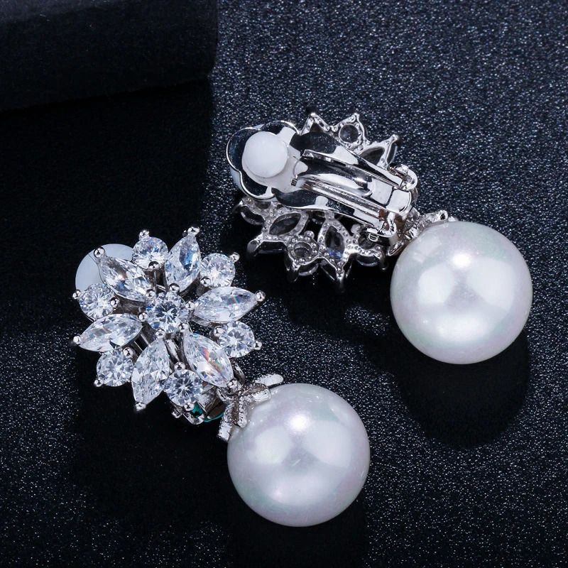 ThreeGraces Gorgeous Cubic Zirconia Stone Snowflake Simulated Pearl No Hole Ear Clip Earrings Without Piercing for Women EJ52 250103