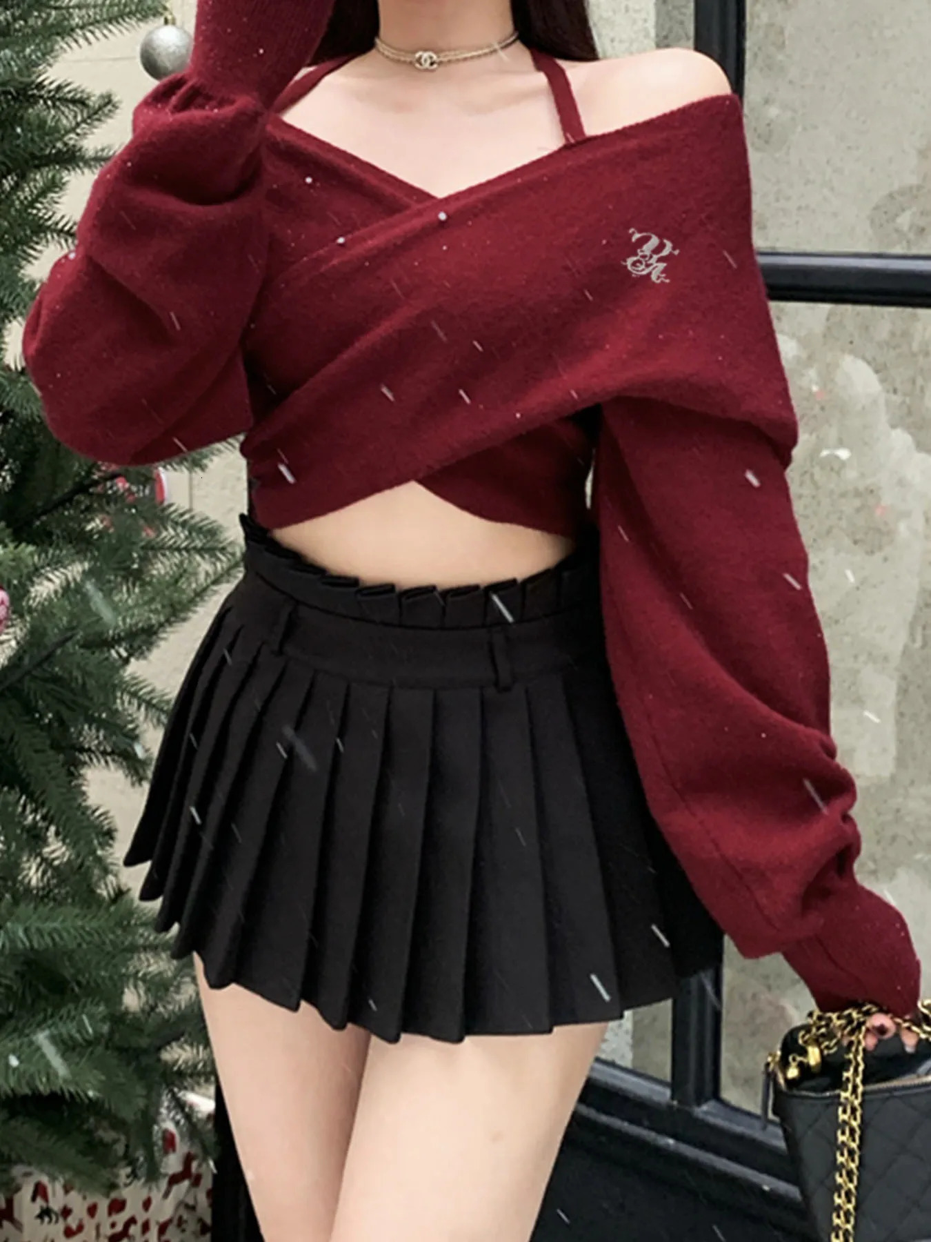 Sexy One Shoulder Hanging Neck Knitted Top Womens Korean Solid Color Off Cross Short Pullover Sweater 250103