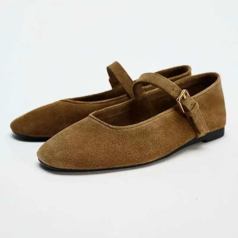 Walking Womens Mary Janes Shoes 2025 Autumn Round Toe Soft Faux Suede Retro Brown er Girl Barefoot Ballet Flats 250106