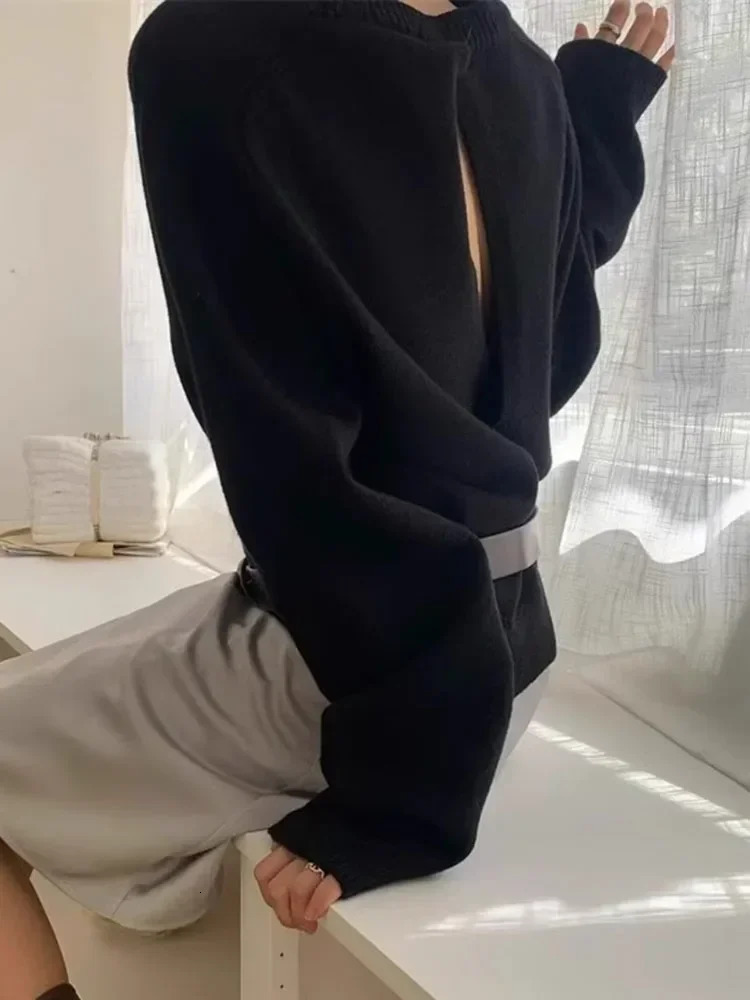 Sexy Backless Knitted Sweaters Hollow Out Long Sleeve O Neck Women Lazy Wind Pullover Vintage Loose Casual Streetwear Top 250103