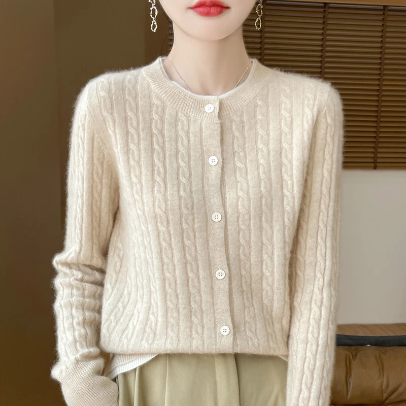 Autumn and winter 100% merino wool womens round neck color matching fake two cardigan loose twist cashmere sweater knit top 250103