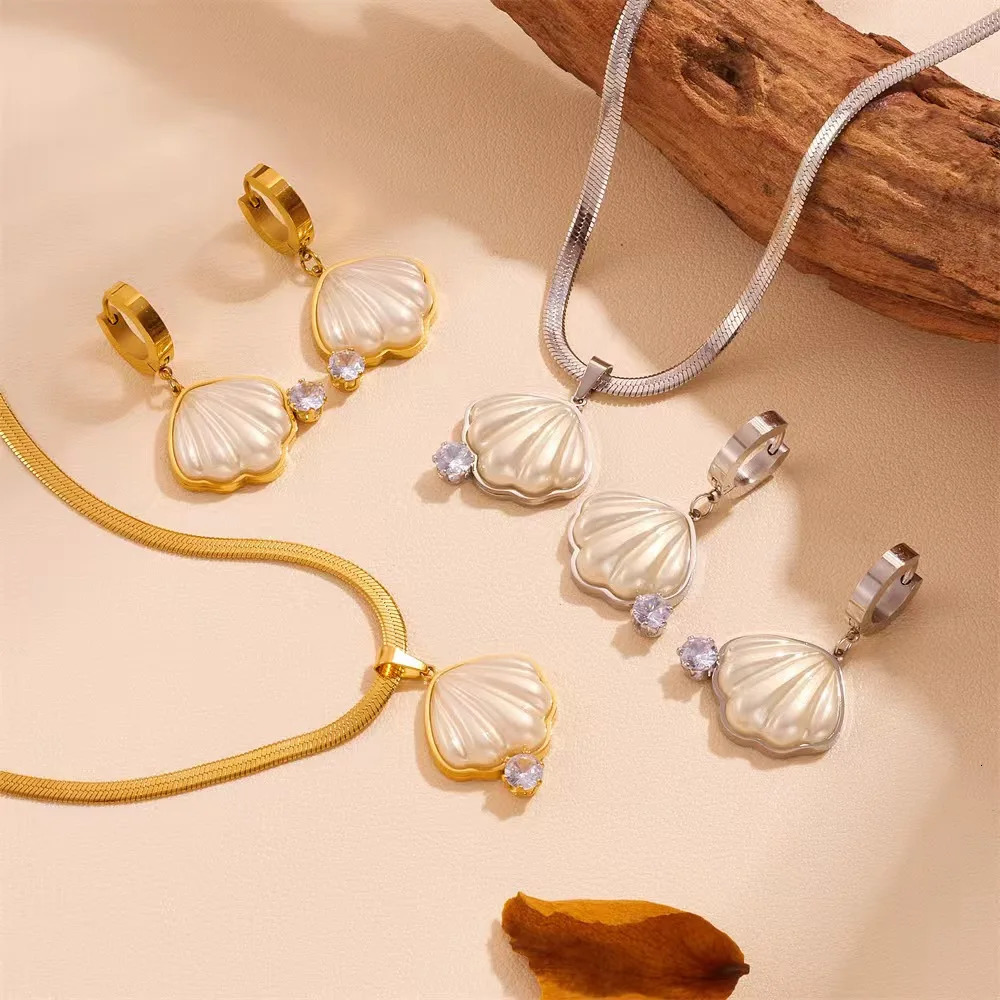 Shell with Diamond Necklace Earnail Set Stainless Steel Non fading Color Preserving Earrings Necklace for Women 250102