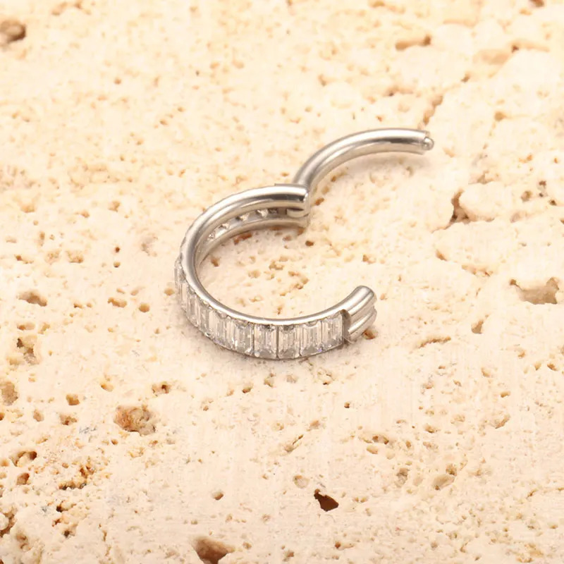 ASTM F136 Piercing Earrings Zircon Clicker Septum Nose Ring Conch Cartilage Tragus Helix Ear Piercing Body Jewelry 16G 250103