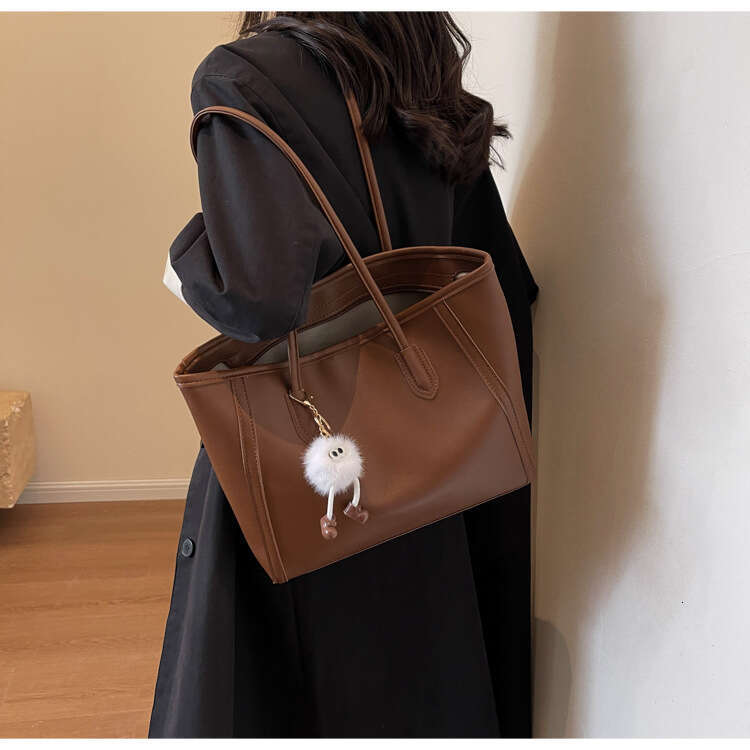 Large Capacity Commuting Niche Design, Casual Versatile, Simple And Fashionable Texture, One Shoulder Portable Tote Bags