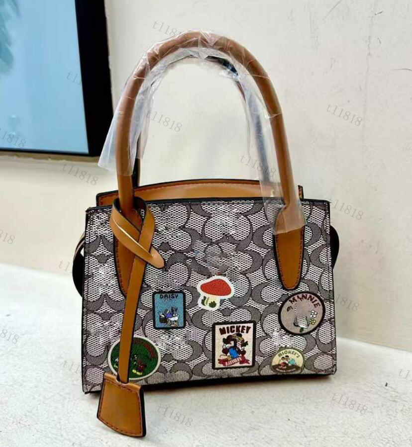 Designer Underarm Small Handbags Women Purse fashion trend good match