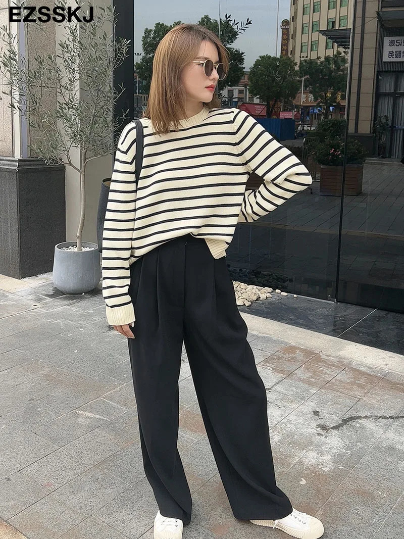 oneck Black white stripe Loose Long sleeve sweaters womens sweater female cotton chic loose jumper pull 250103