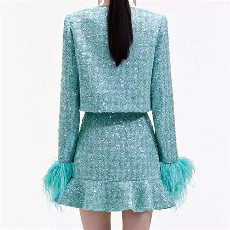 Jacket 2024 Autumn New Outerwears Fashion Sequin Decorative Tweed Long Sleeved Top Feather Patchwork Women Coat Y2k Blouse