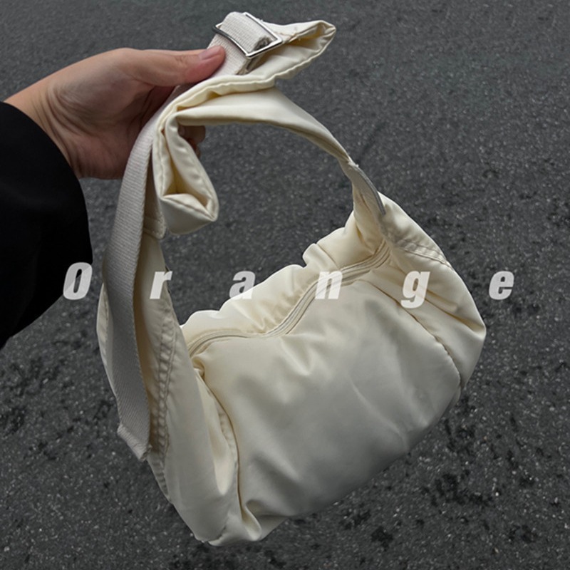 Elegant Women's Diagonal Shoulder Bag - Versatile Down-Cotton Material, Spacious for All Your Essentials