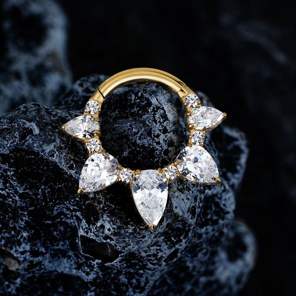 Right Grand ASTM F136 16G Pear CZ Hinged Clicker Segment Hoop Ring 8mm/10mm Hinged Daith Clicker Septum Nose Jewelry 250103