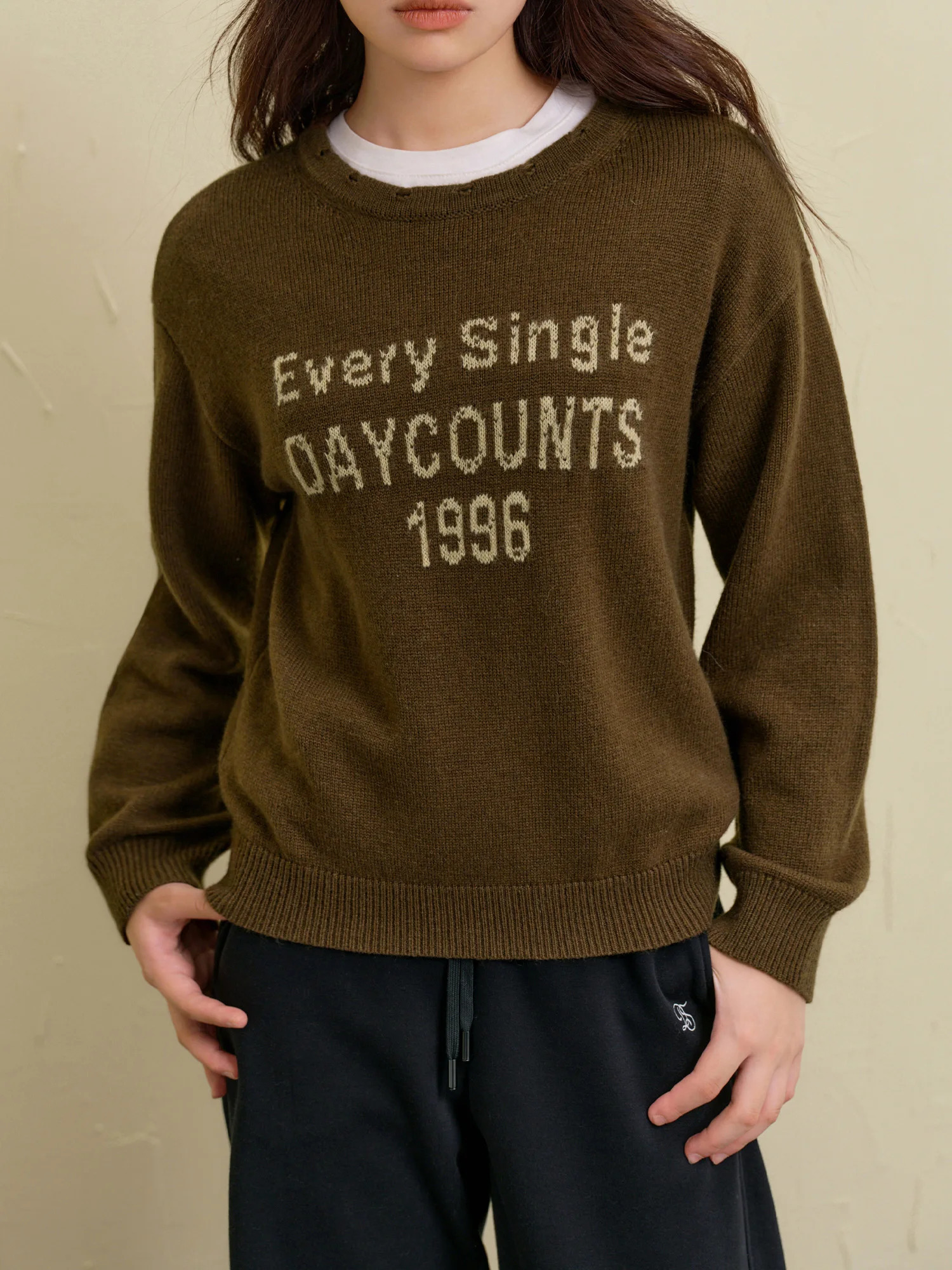 DUSHU WinterWomen Sweater Letter Printed Female Brown Casual Pullover Sweaters Round Neck Drop Sleeve Knitted Tops 24DS84642 250103