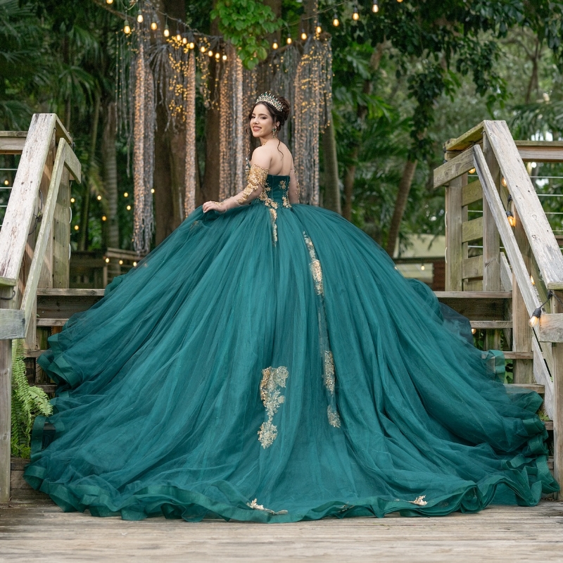Customized Green Quinceanera Dresses Ball Gown Off The Shoulder Gold Applique Beads Tull Corset Party Birthday Sweet 16 Vestidos 15 De Anos