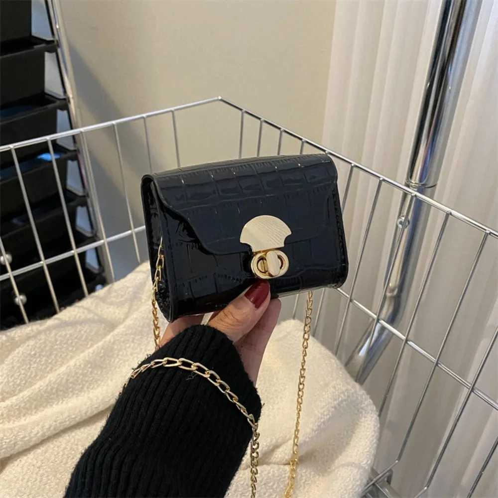 Trendy Mini Shoulder Bag Casual Chain Messenger Bag Daily Commuting Bag Lipstick Coin PurseC250106