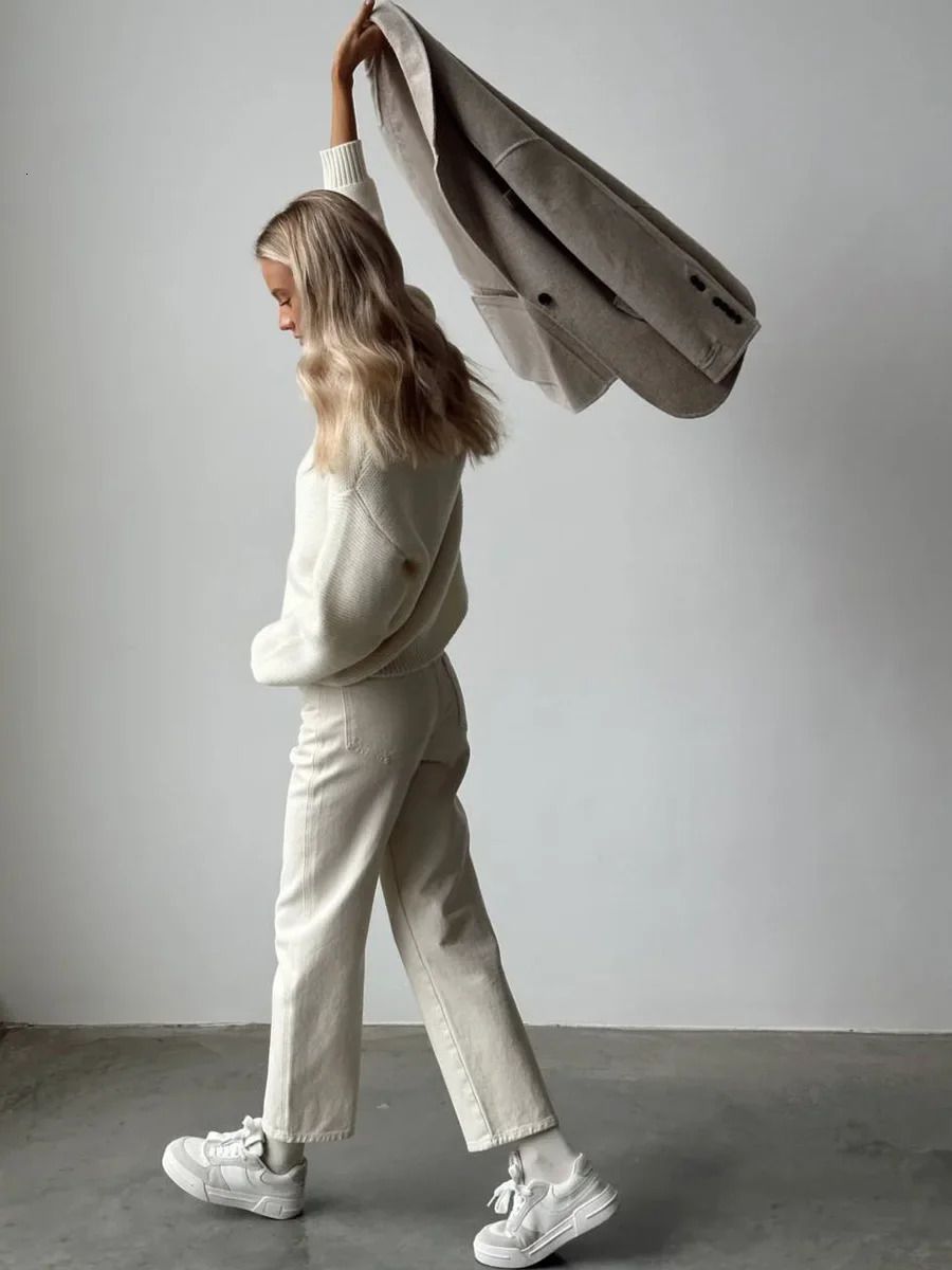 Bornladies Knitted Round Neck Sweater Womens Autumn Winter Loose Casual Thick Pullovers Female Fashion Warm Solid Color 250103