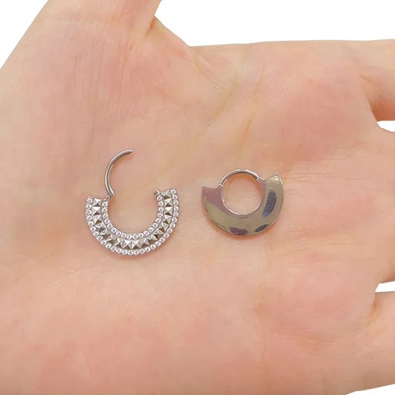 ASTM F-136 Ear Nose PIERC Cartilage Earring Piercing CZ Paved Side Rings Segment Hoops Clicke Tragus Ring Jewellery 250103