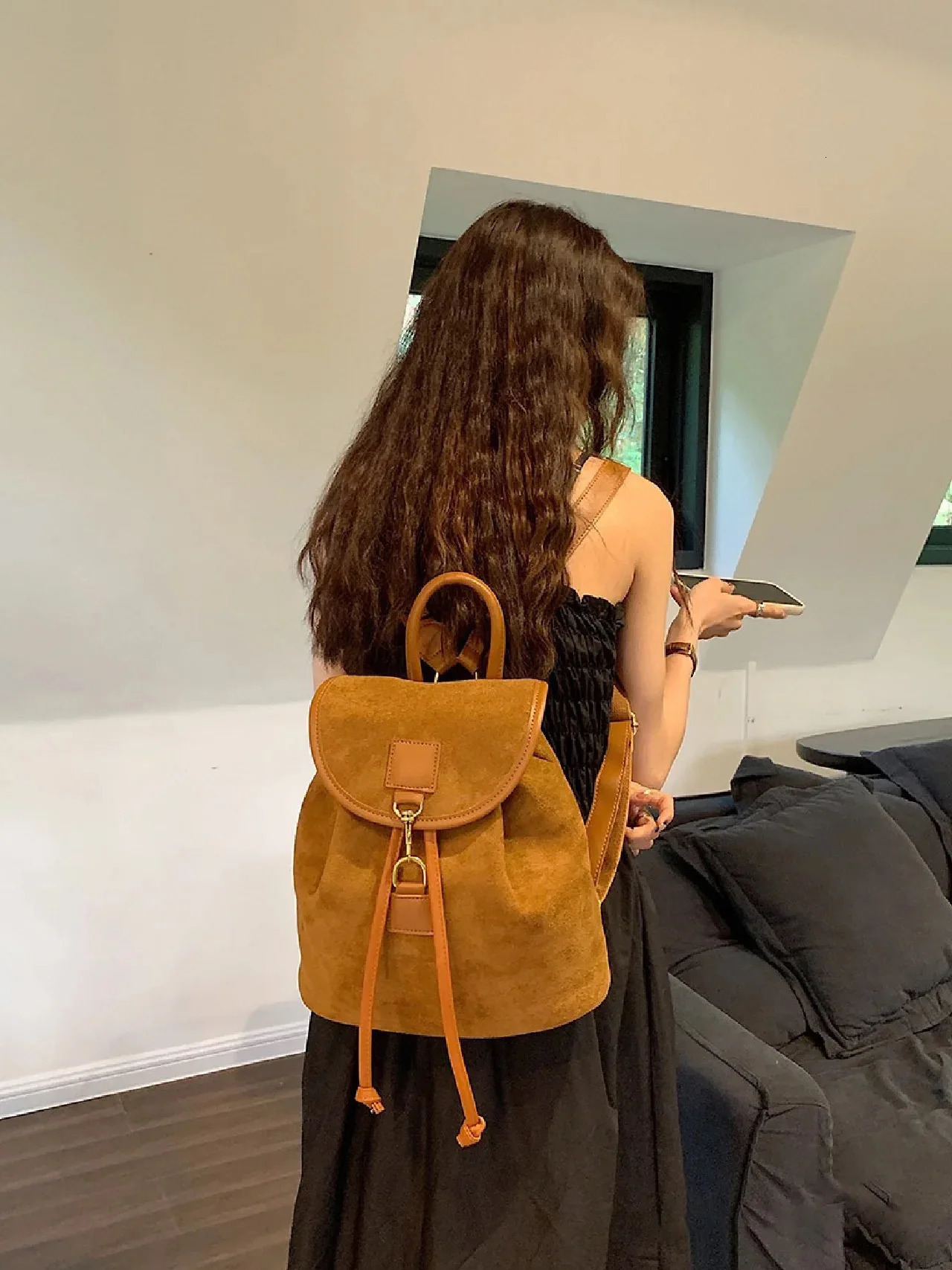 Vintage Velvet Backpack Large Capacity Schoolbag All-Match Portable Bucket Bag Schoolbag Large Capacity Handbag 250102