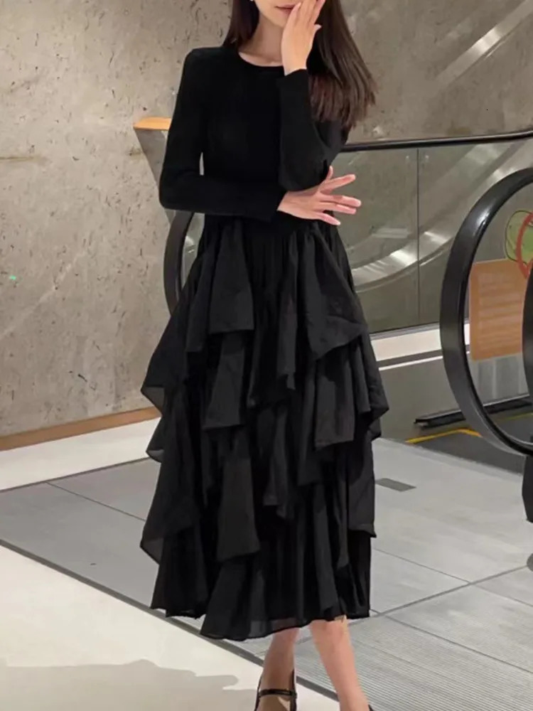 Lanmrem elegant pleated womens long sleeved round neck long sleeved pleated A-line dress fashionable 2025 spring item 32C2026 250103