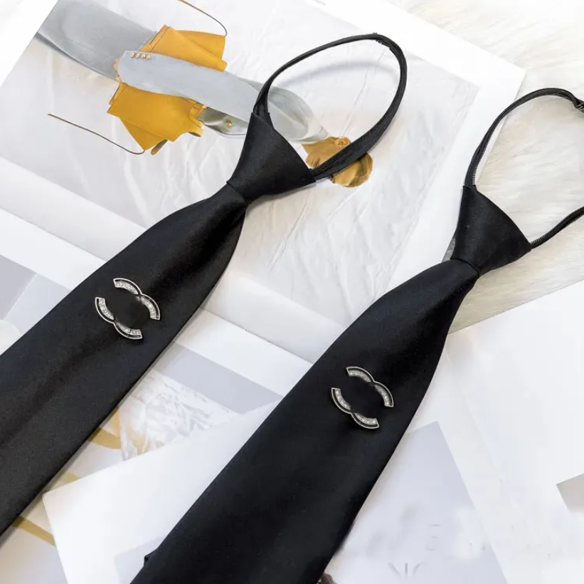 Fashion Tie Designer Lazy Ties Women Classic Double Letters Suit Ties Luxury Business Silk Necktie Party Wedding Scarf Gift