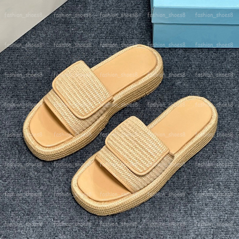 Designer Sandals Femmes Platforme d'été Sandale Place Paille Plaises en cuir Épais Bottom Slip on Fashion Sandles Chaussures décontractées Taille