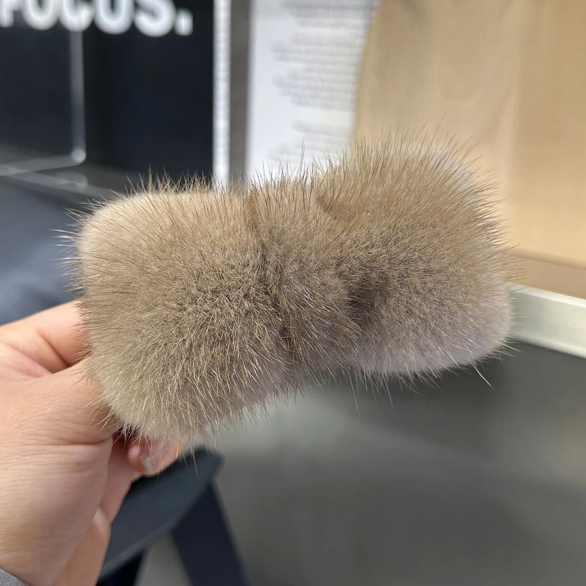 Real Mink Fur Hair Larg Bowknot Hairpin Side Clip Net Red Cute Plish Fur Headdress Shiny Hair Scratch Accessories Gifts 250106