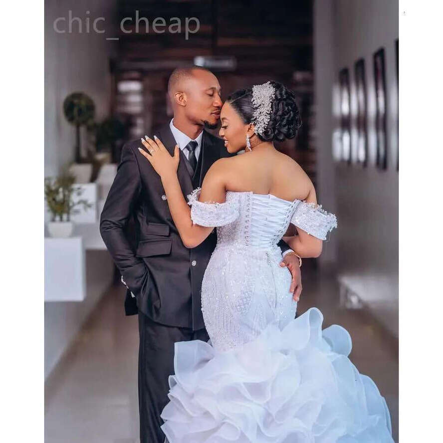 Arabic Aso 2024 Ebi Plus Size Urious White Mermaid Wedding Dress Beaded Crystals Lace Organza Tiers Bridal Gowns Dresses Zj034 Es 0703