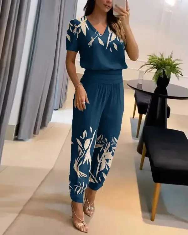 Fashion Short Sve Tshirt Pants Set Office Lady Casual Loose V Neck Floral Print Trousers Two Piece Set Women Outfit 2023XJ250106