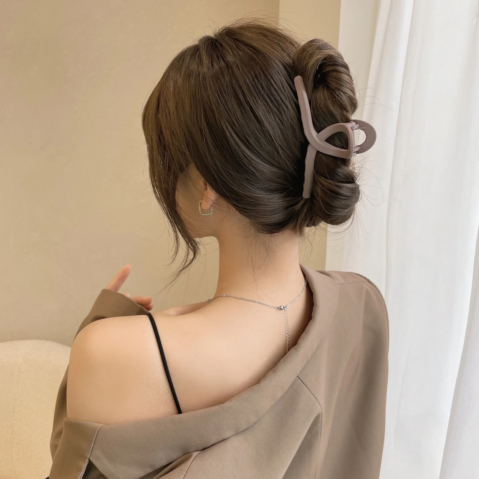 6pcs Winter Plush Hair Clip set Claw Clip Hair Accessories For Girls Fashionable womens hair clip 250103