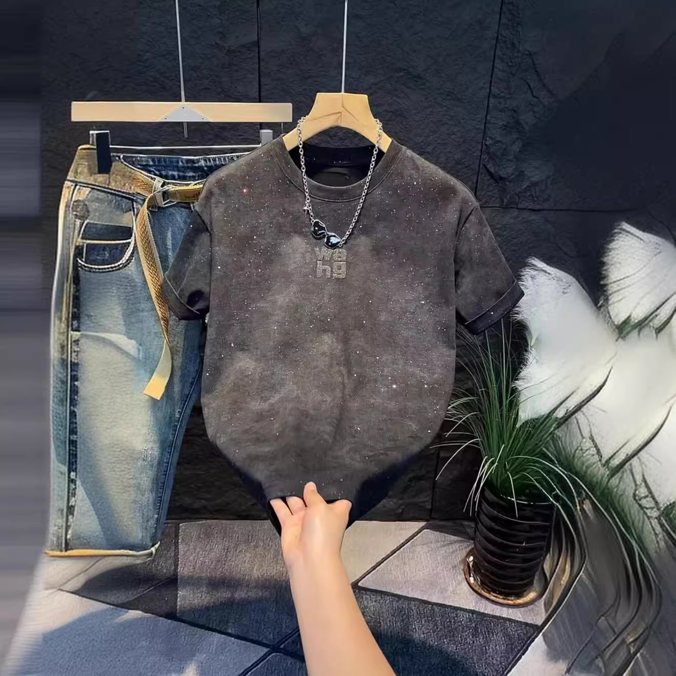 2024 New American Fashion Brand Letter Printed Short sleeved T-shirt Mens Summer Instagram Fashion Brand Loose Casual Top