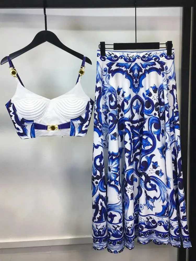 Summer holiday blue and white porcelain two-piece set womens spaghetti shoulder strap cushion cup zipper printed short top+long jacket W250107