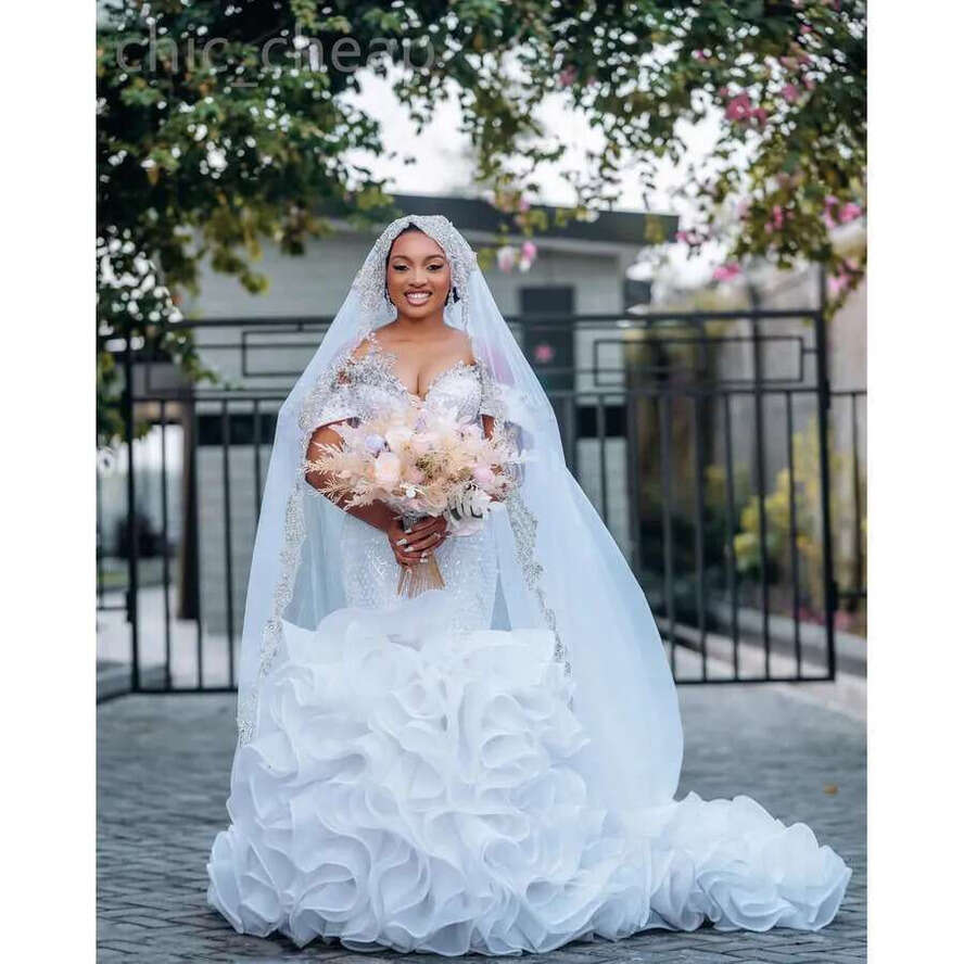 Arabic Aso 2024 Ebi Plus Size Urious White Mermaid Wedding Dress Beaded Crystals Lace Organza Tiers Bridal Gowns Dresses Zj034 Es 0703