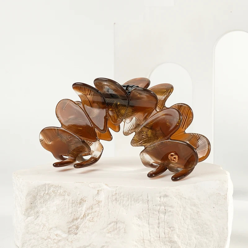 Elegant Flowers Hair Claw Clip for Women Girls Fine Handmade Hair Accessory Ornament Jewelry Ponytail Holder for Office Career 250103