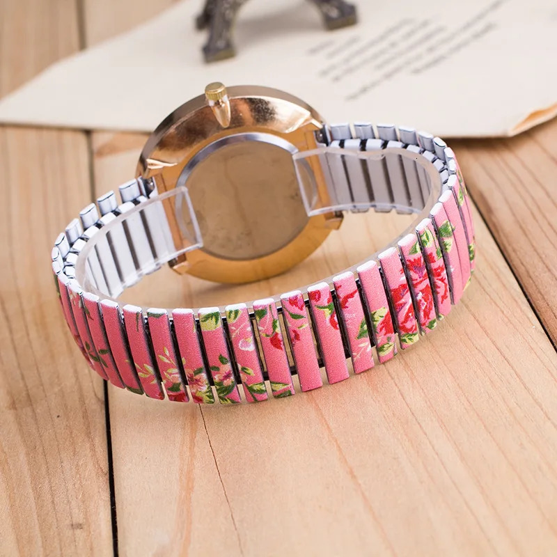 Fashion Flower Women Quartz Watch Arabic Number Large Dial Ladies Wristwatch Unique Elastic Printing Strap Girls Watches 241228