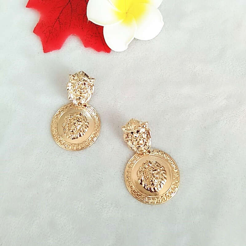 Relief Lion Head Metal 2020 New Exaggerated Baroque Totem Style and Earrings