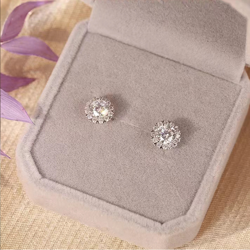 Choucong Gorgeous Stud Earrings Sparkling Luxury Jewelry Real 100% 925 Sterling Silver Round Cut 5MM White Moissanite Diamond Party Women Wedding Earr