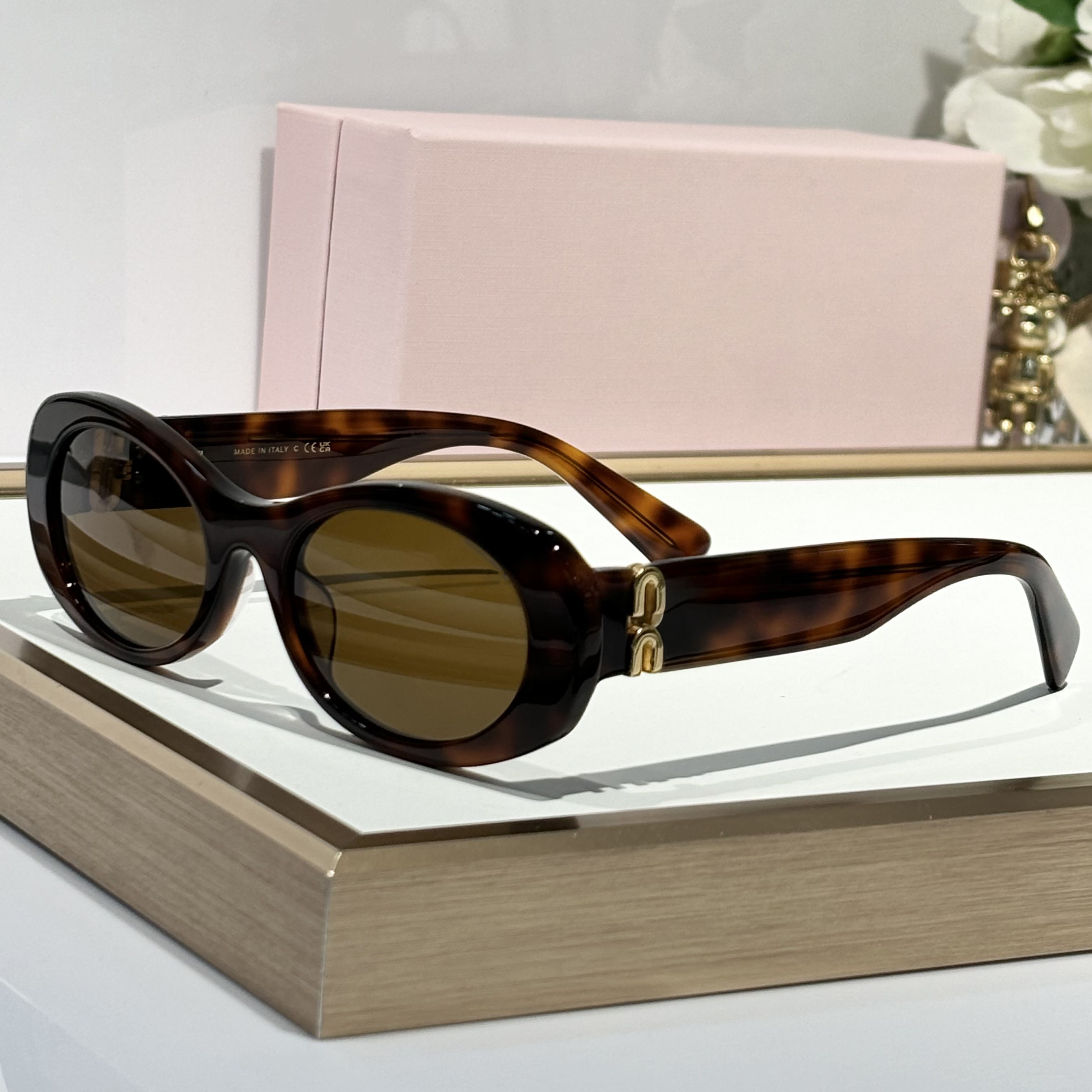 Ladies Sunglasses For Summer Popular 06Z Designer Stylish Outdoor Style Anti-Ultraviolet Fashion Catwalk Acetic Oval Full Frame Glasses Random Box 06