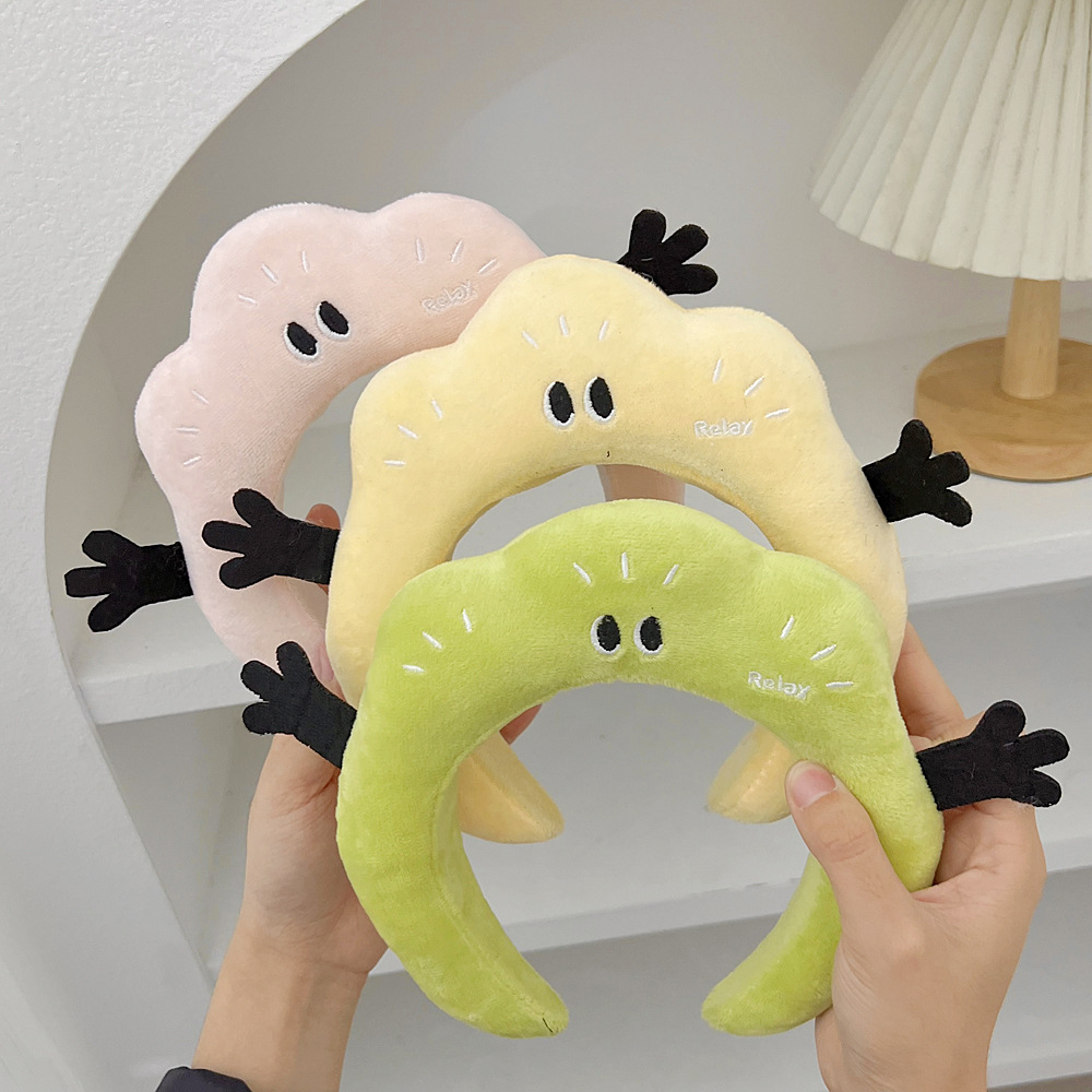 Kawaii-Inspired Hair Ties for Teenage Girls Novelty Anime Character Headbands for Daily Use