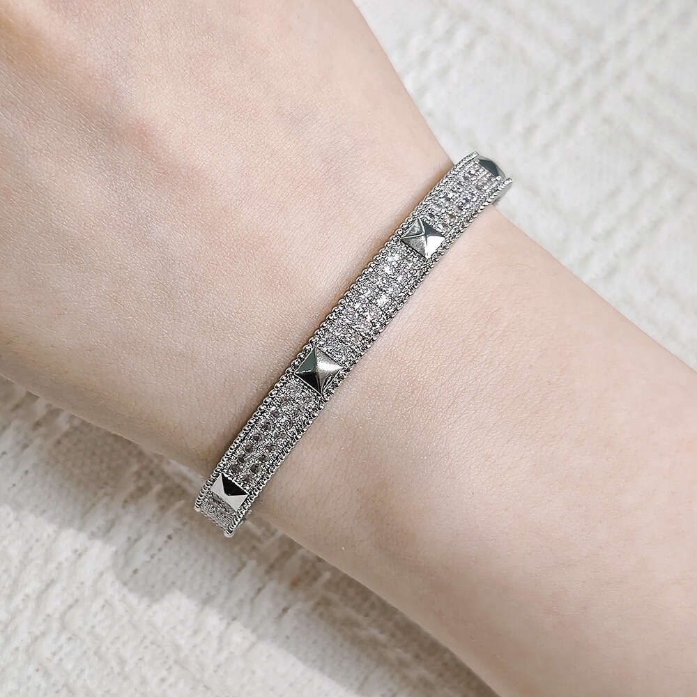 Classic Bracelet for Women Bangle Stainless Steel Designer Cuff Jewelry Party Gift high-end handmade accessories for women