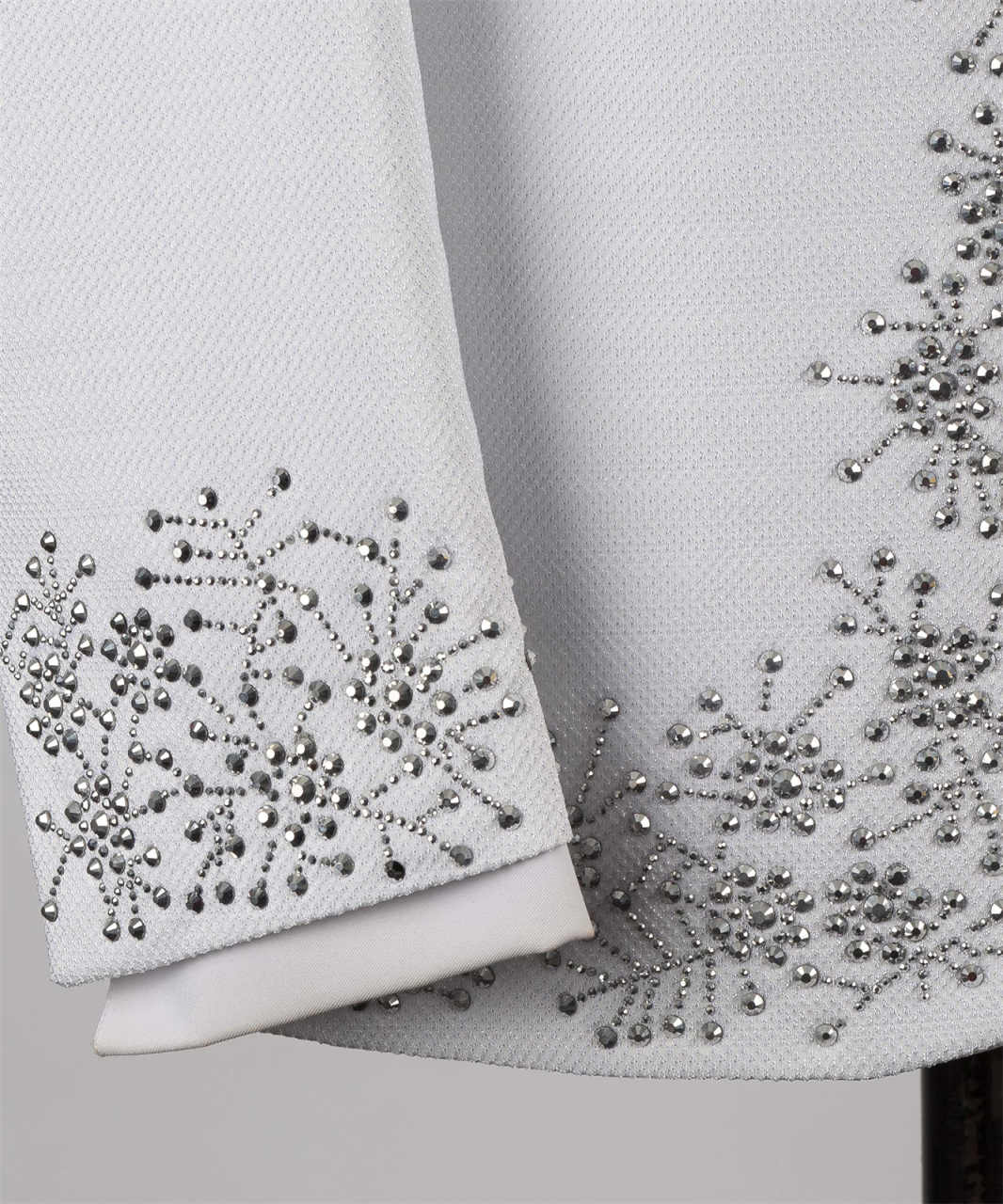 Gorgeous Wedding Tuxedos Beaded Pearls 1 Piece Set Jacket One Button Men Suits Shawl Lapel Groom Wear Party Event Customized