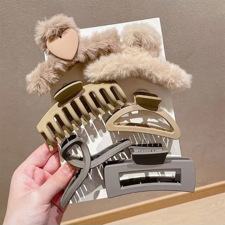 6pcs Winter Plush Hair Clip set Claw Clip Hair Accessories For Girls Fashionable womens hair clip 250103