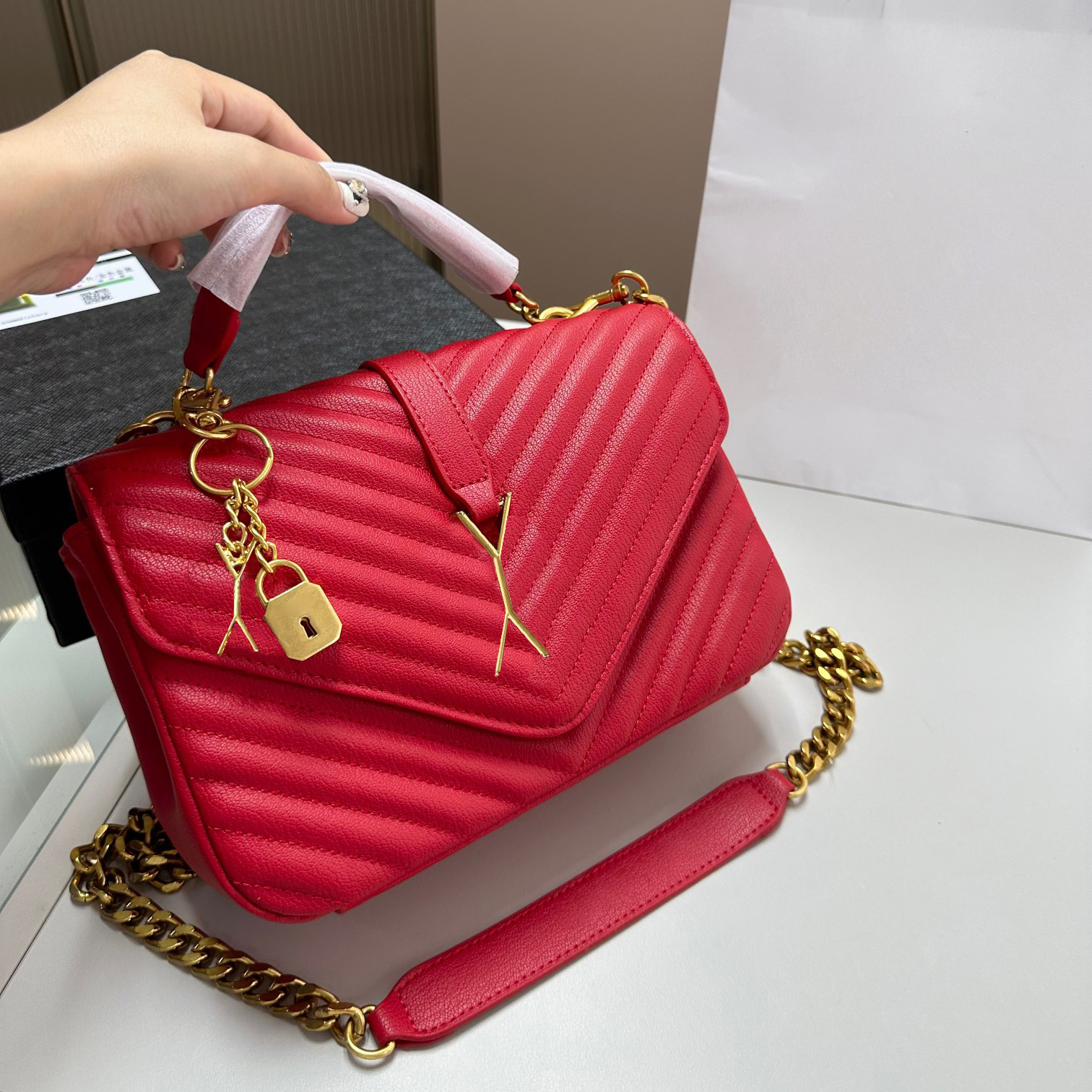 Evening Bags Designer Bag Shoulder Bag Ladies Purse Tote Crossbody Twisted Embossed Cowhide Chain Purse Classic Black Fashion Luxury Bag Handbag