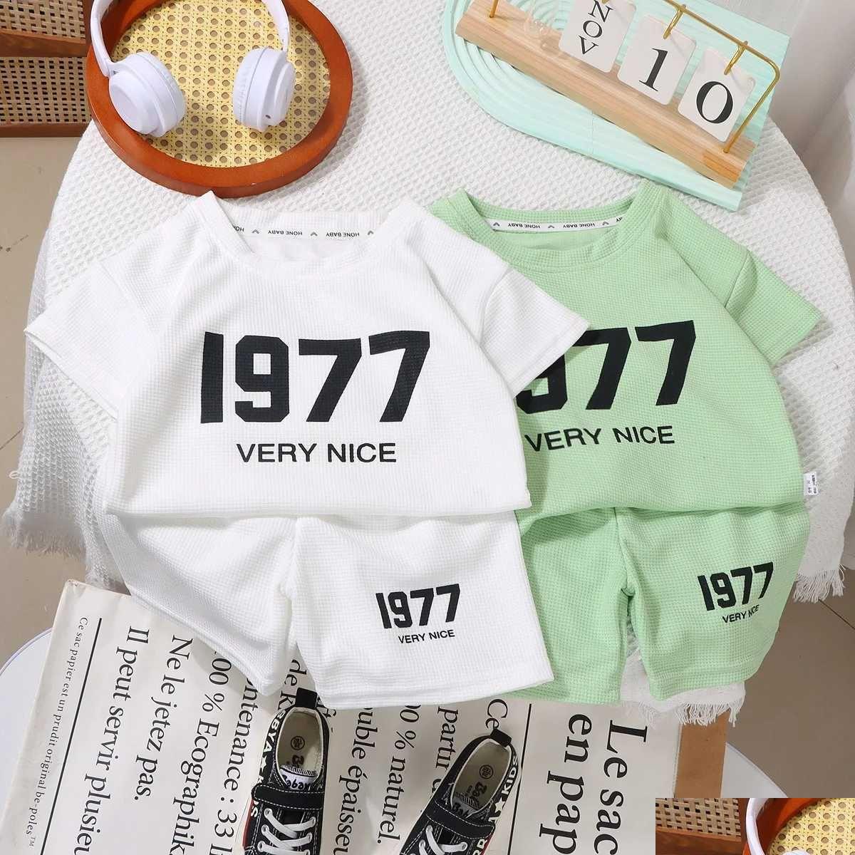 T-shirts Clothing Sets Summer Baby Boy Clothes Set Children Girls Letter Tshirt And Shorts 2 Pieces Suit Kid Short Sleeve Top Bottom Outfits Ot3InY250